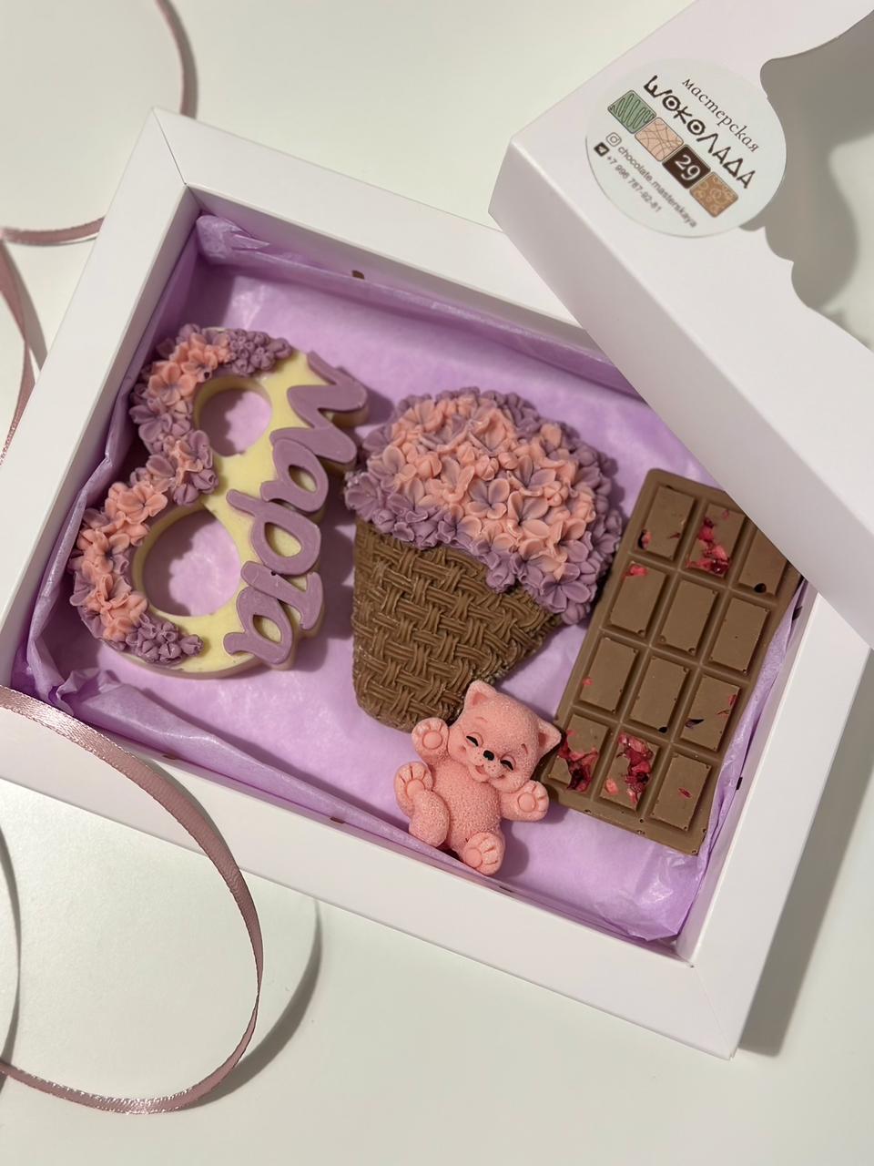 Коробка конфет 8 марта