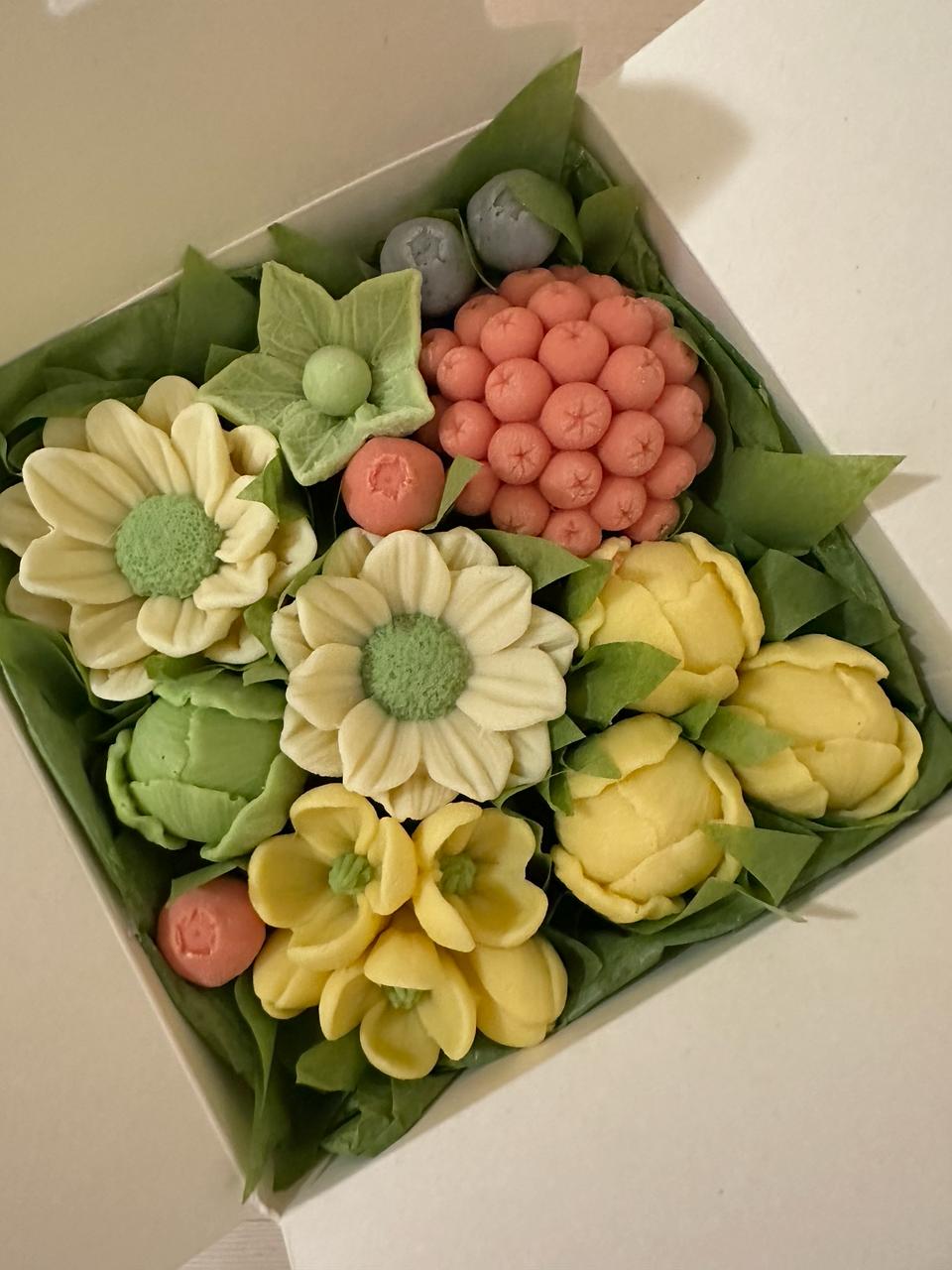 Композиция в коробке