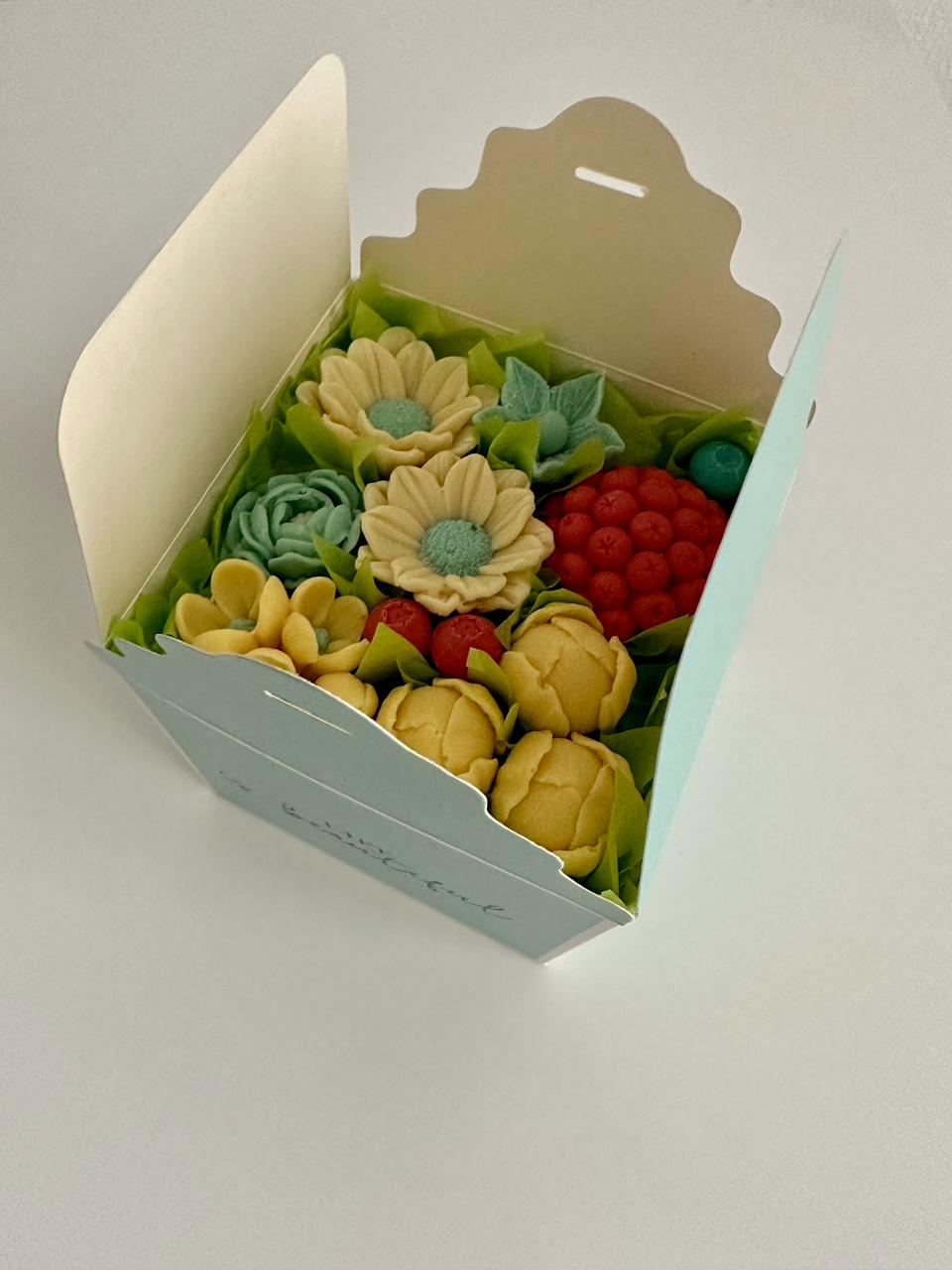 Композиция в коробке