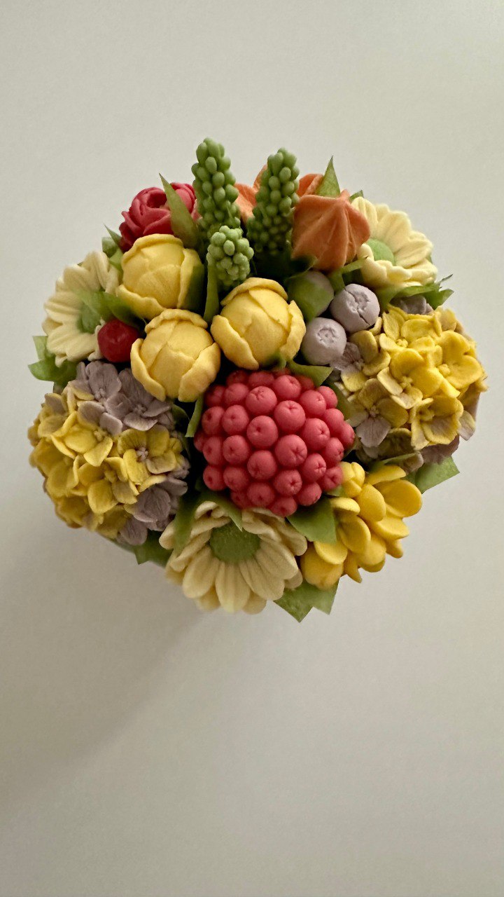 Осенний букет в шляпной коробке