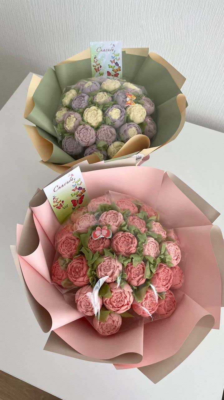 Шоколадные пионы в букете 25 шт.