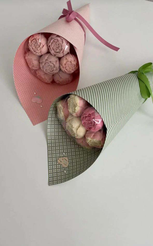 Шоколадные пионы в букете 7 шт.